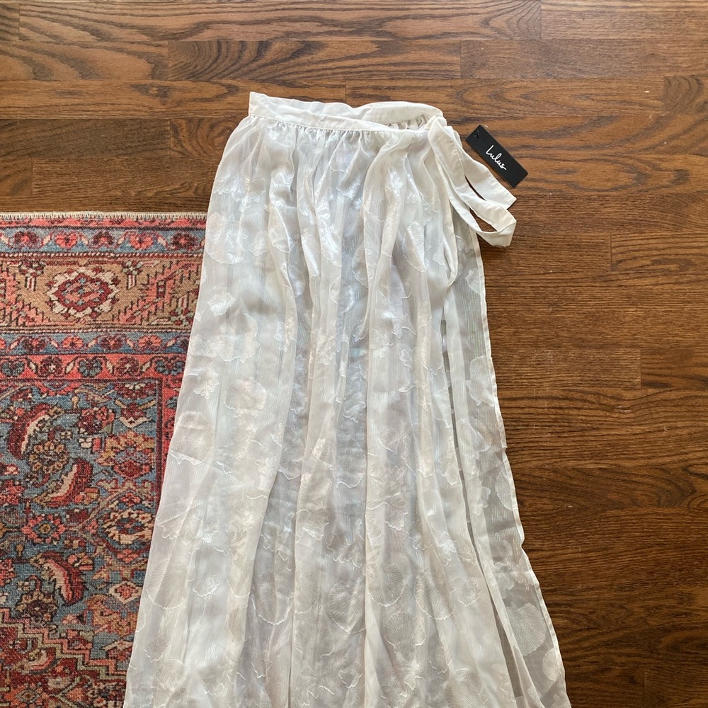 Lulus White Shell Print Cover-Up Maxi Skirt